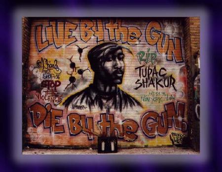 tupac shakure en grafitti